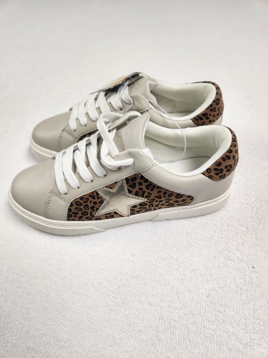 art class Other - ART CLASS Neutral Leopard Accent Sneakers with Star DetaiL-SIZE 5